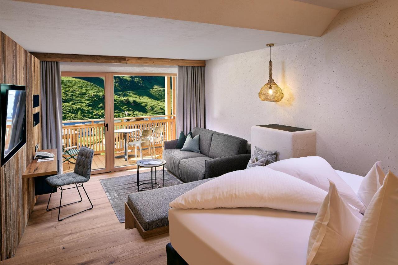 Hotel Berghof Crystal Spa & Sports Tux Ngoại thất bức ảnh