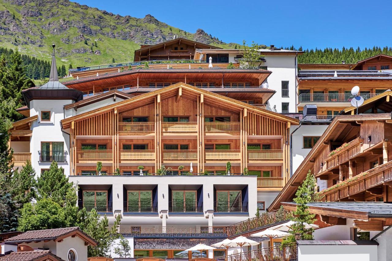 Hotel Berghof Crystal Spa & Sports Tux Ngoại thất bức ảnh