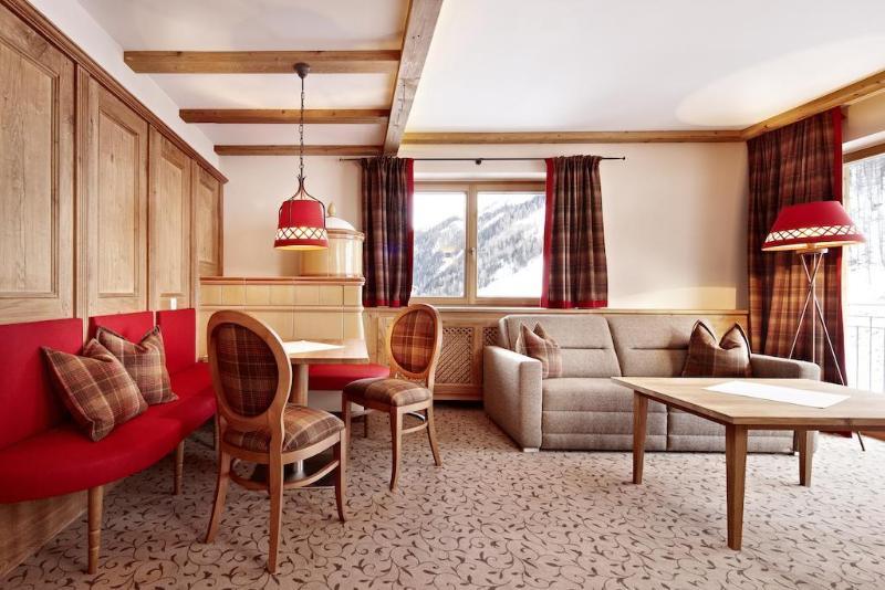 Hotel Berghof Crystal Spa & Sports Tux Ngoại thất bức ảnh