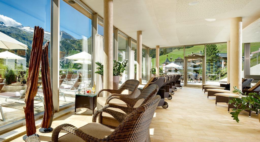 Hotel Berghof Crystal Spa & Sports Tux Ngoại thất bức ảnh