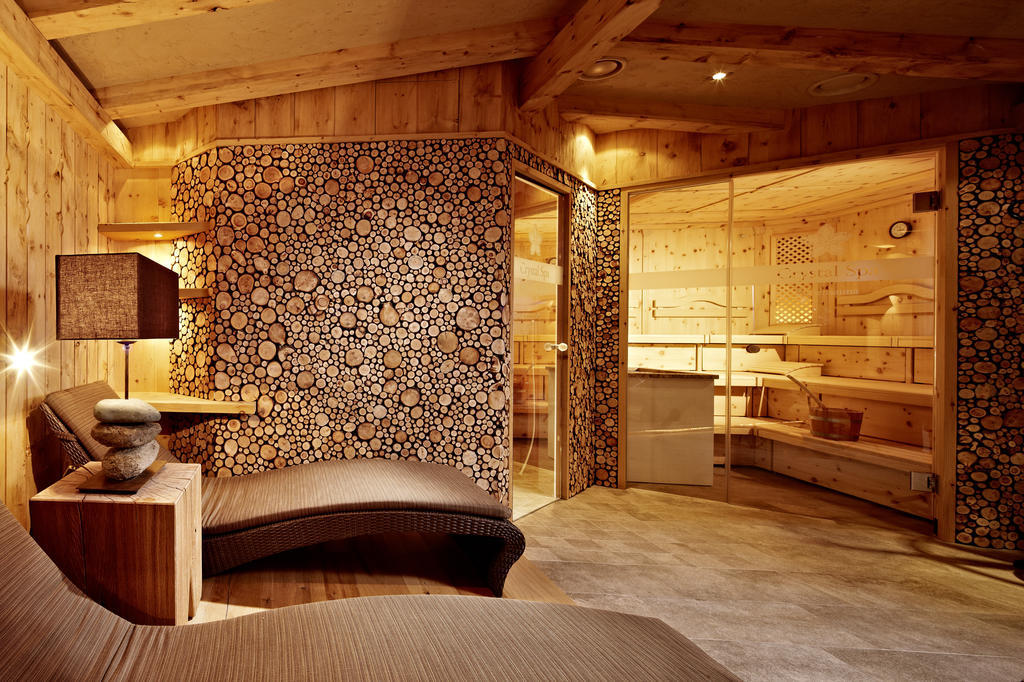 Hotel Berghof Crystal Spa & Sports Tux Ngoại thất bức ảnh